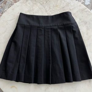 Patricia Pepe black wool pleated skirt